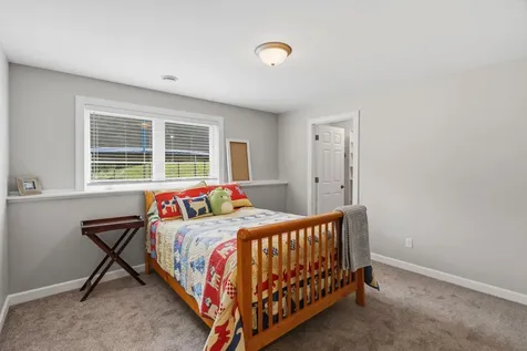 1268 Lincolntown Avenue Mahtomedi MN 55115