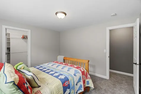 1268 Lincolntown Avenue Mahtomedi MN 55115