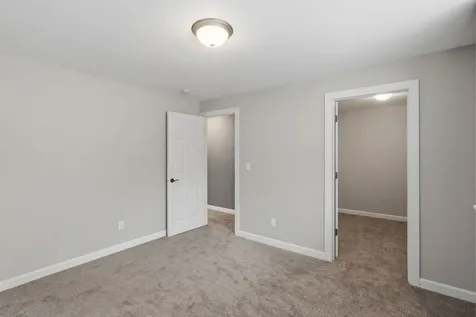 1268 Lincolntown Avenue Mahtomedi MN 55115