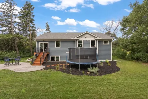 1268 Lincolntown Avenue Mahtomedi MN 55115