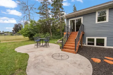 1268 Lincolntown Avenue Mahtomedi MN 55115