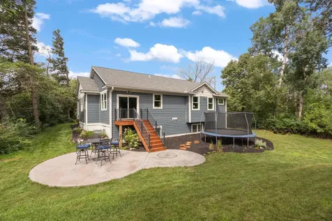 1268 Lincolntown Avenue Mahtomedi MN 55115