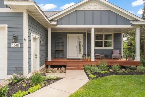 1268 Lincolntown Avenue Mahtomedi MN 55115