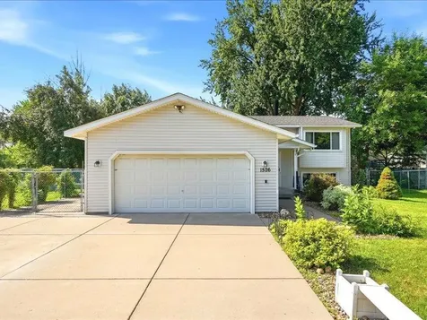 1526 Sherren Avenue E Maplewood MN 55109