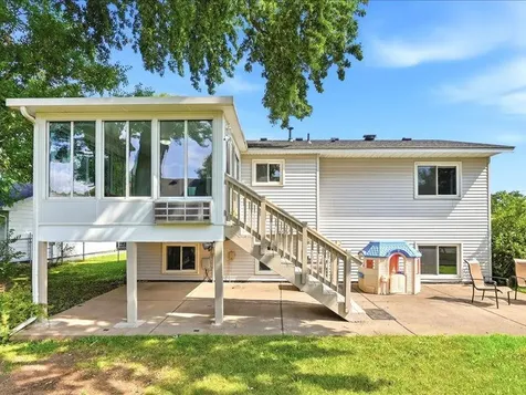 1526 Sherren Avenue E Maplewood MN 55109