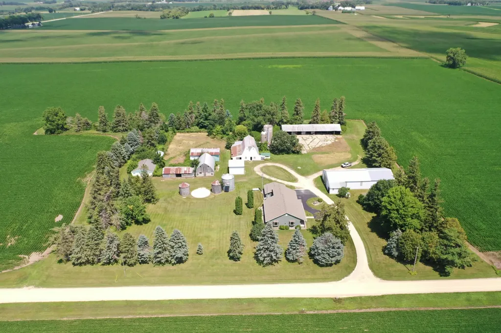 5831 51st Street NE Rochester MN 55906