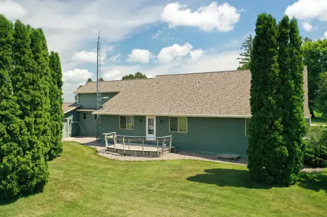 5831 51st Street NE Rochester MN 55906