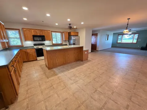 5831 51st Street NE Rochester MN 55906