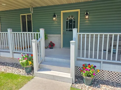 5831 51st Street NE Rochester MN 55906