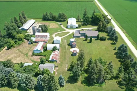 5831 51st Street NE Rochester MN 55906