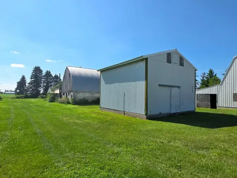 5831 51st Street NE Rochester MN 55906