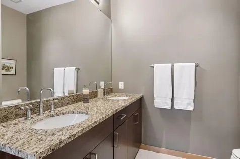 201 S 11th Street Minneapolis MN 55403