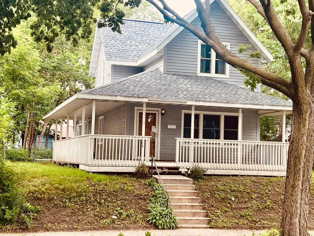 1118 Adams Street NE Minneapolis MN 55413