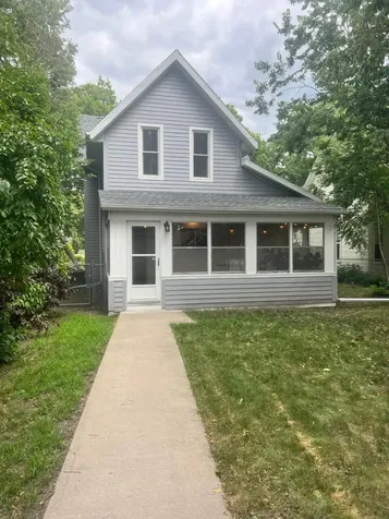 1118 Adams Street NE Minneapolis MN 55413