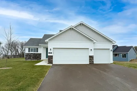 1422 Woods Road NE Isanti MN 55040