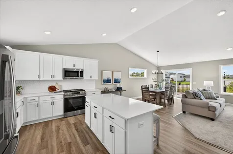 1422 Woods Road NE Isanti MN 55040
