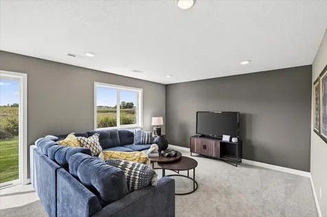 1422 Woods Road NE Isanti MN 55040