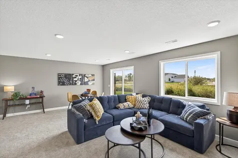 1422 Woods Road NE Isanti MN 55040