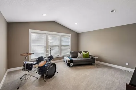 5290 Shenandoah Lane N Plymouth MN 55446
