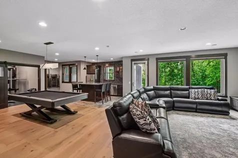 5290 Shenandoah Lane N Plymouth MN 55446