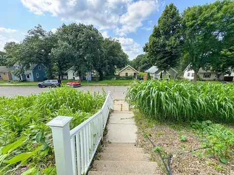 522 W Spruce Street Fergus Falls MN 56537