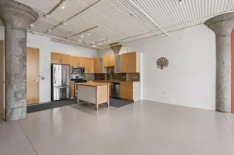 225 9th Street E Saint Paul MN 55101