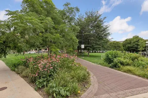 225 9th Street E Saint Paul MN 55101