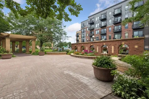 225 9th Street E Saint Paul MN 55101