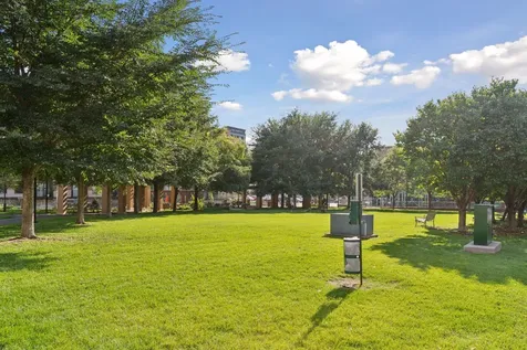 225 9th Street E Saint Paul MN 55101