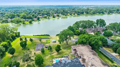 4201 Lakeside Avenue N Brooklyn Center MN 55429