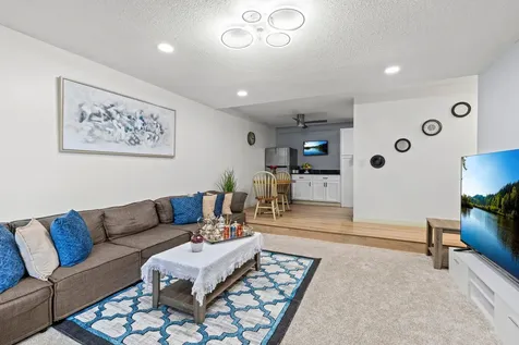 4201 Lakeside Avenue N Brooklyn Center MN 55429