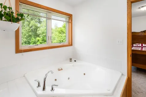 719 S 64th Avenue W Duluth MN 55807
