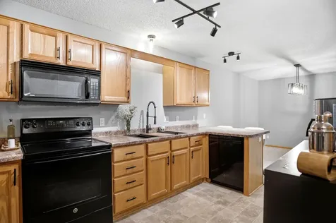 8854 Spring Lane Woodbury MN 55125