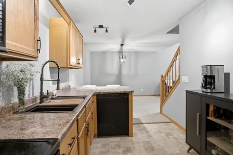 8854 Spring Lane Woodbury MN 55125