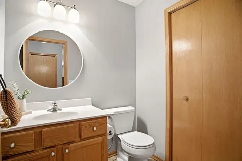 8854 Spring Lane Woodbury MN 55125