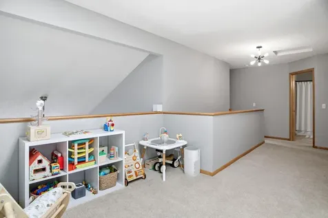 8854 Spring Lane Woodbury MN 55125