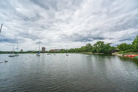 2895 James Avenue S Minneapolis MN 55408