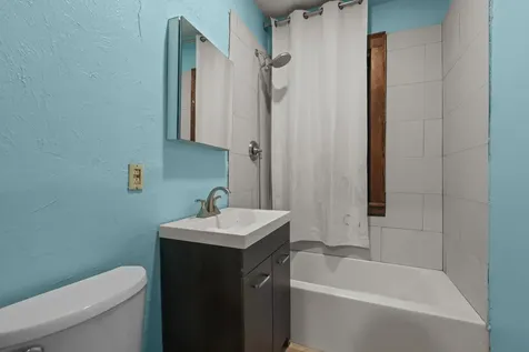 1204 Harmon Place Minneapolis MN 55403