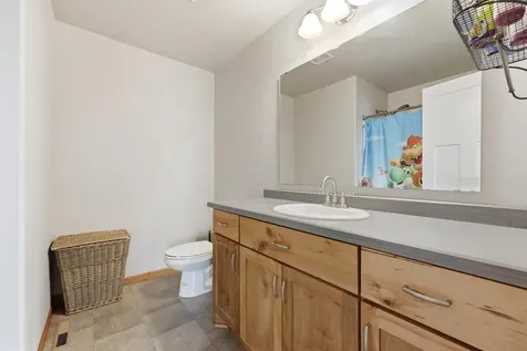 6093 59th Street S Fargo ND 58104