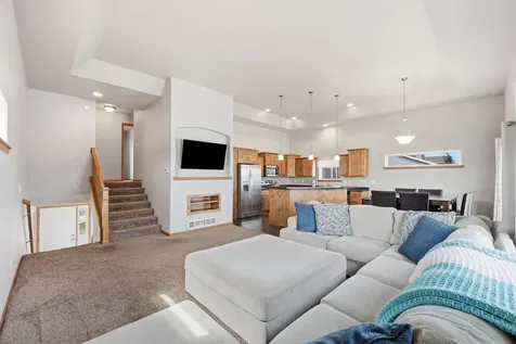 6093 59th Street S Fargo ND 58104