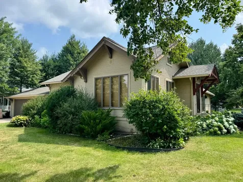 1008 W Ash Avenue Olivia MN 56277