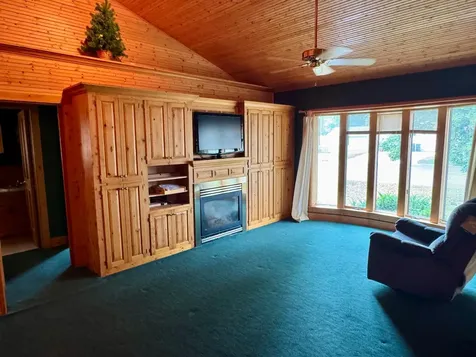1008 W Ash Avenue Olivia MN 56277