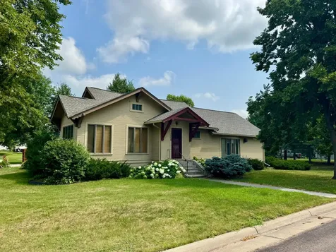 1008 W Ash Avenue Olivia MN 56277