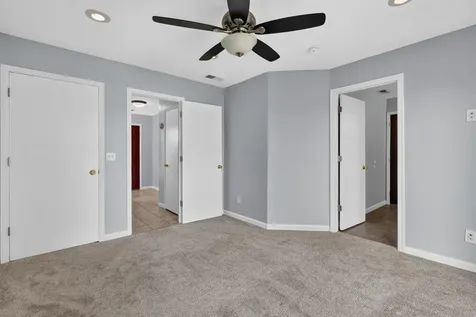4388 Blakewood Drive Shakopee MN 55379