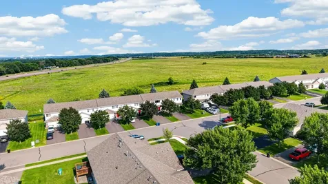 4388 Blakewood Drive Shakopee MN 55379