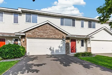 4388 Blakewood Drive Shakopee MN 55379