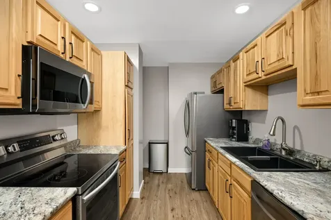 1539 Greenwood Court N Eagan MN 55122