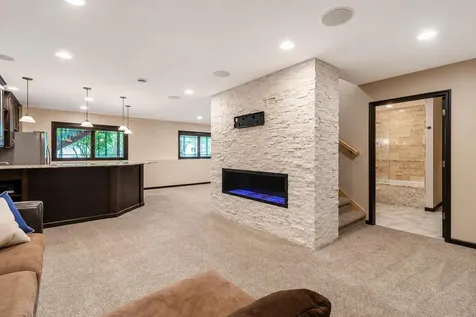 213 Victoria Boulevard Mankato MN 56001