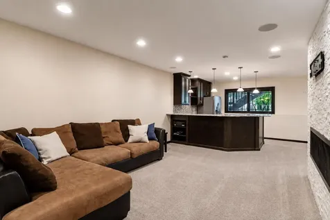 213 Victoria Boulevard Mankato MN 56001