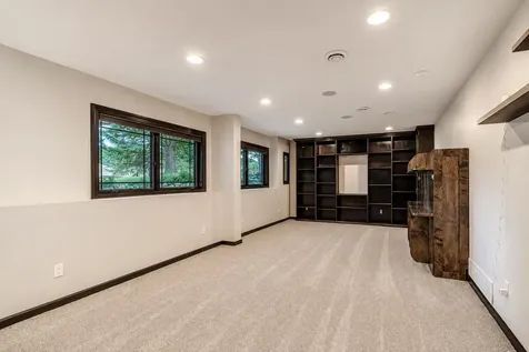 213 Victoria Boulevard Mankato MN 56001
